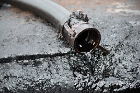 Price-Fall-OPEC-may-pause-phasing-out-of-voluntary-output-cuts-on-market-conditions