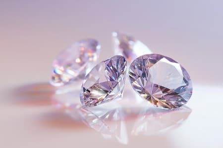 Exclusive-De-Beers-projects-over-10-37-growth-in-India-s-natural-diamond-market-in-2025