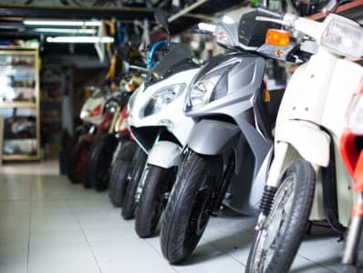 Record-PV-CV-sales-in-Oct-Dec-but-two-wheelers-triumph-in-2024