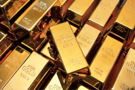 Gold-Trends-WGC-sees-world-2024-gold-demand-at-record-high-as-central-bks-investors-buy