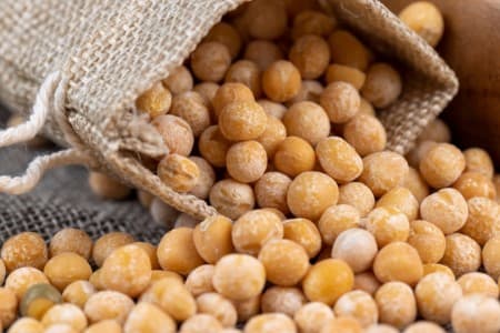 Exclusive-Unabated-yellow-pea-imports-may-bring-down-chana-acreage-says-govt-official