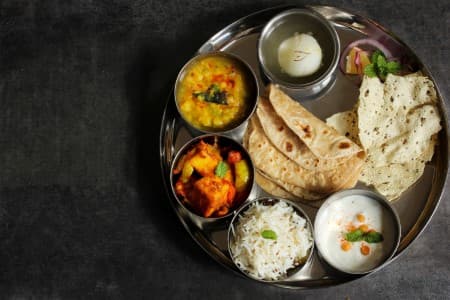 Inflation-Indicator-Veg-thali-price-down-10-37-YoY-Sept-on-cheaper-vegetables-pulses-CRISIL-arm