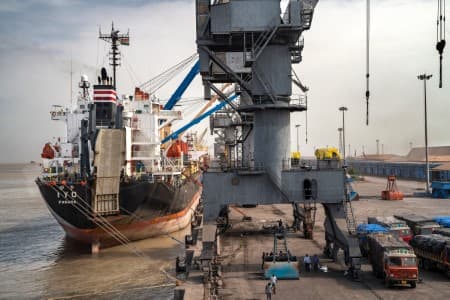 Data-Alert-Freight-traffic-handled-by-major-Indian-ports-up-6-37-YoY-Apr-Oct
