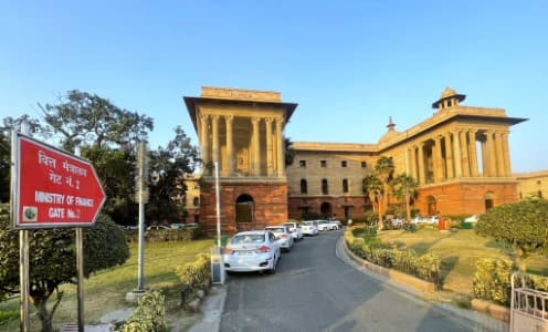 Finance-ministry-discusses-RBI-s-proposal-to-open-foreign-banks-subsidiaries-in-India