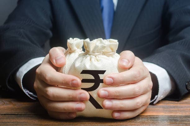 Data-Alert-Banks-investments-up-6-5-37-on-year-as-of-Aug-31-vs-6-6-37-Aug-15