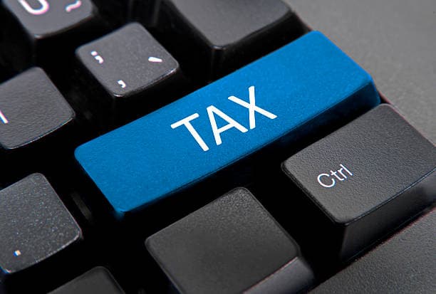 Data-Alert-Apr-1-Sept-17-net-direct-tax-mop-up-rises-13-37-even-as-refunds-up