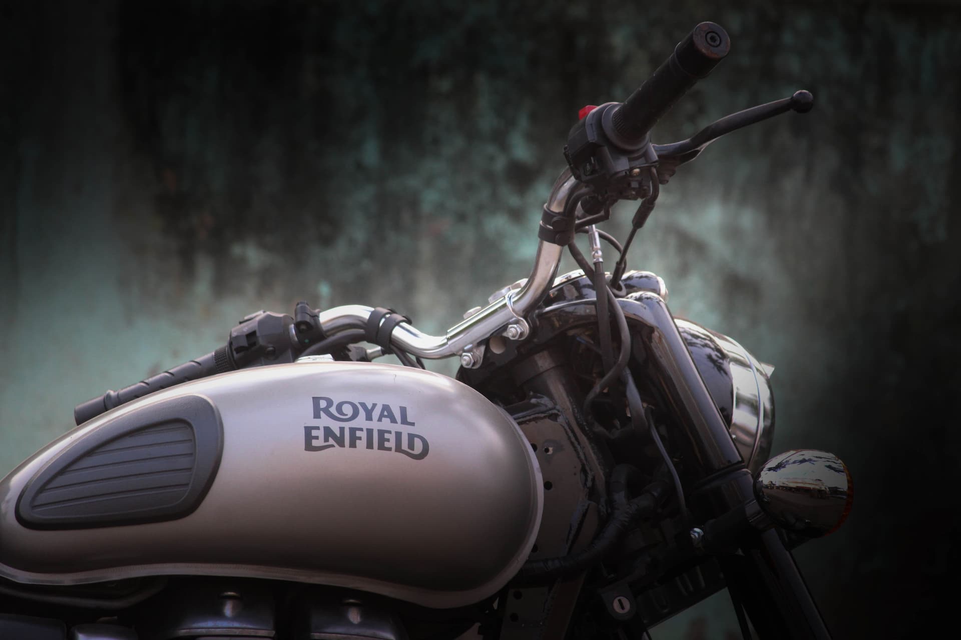 Monthly-Sales-Eicher-Sept-total-motorcycle-sales-rise-8-37-on-year-exports-up-17-37-